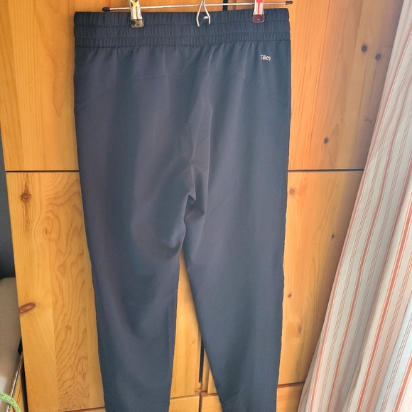 Tilley Women's Navy Lightweight Joggers Size Small - Picture 5 of 9